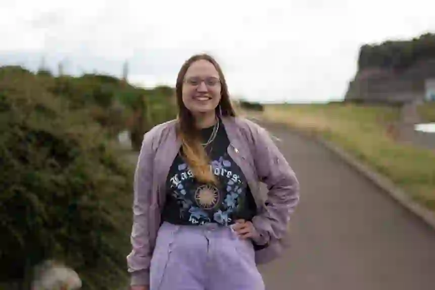 Awen posing for a photo shoot on the barrage in Cardiff Bay